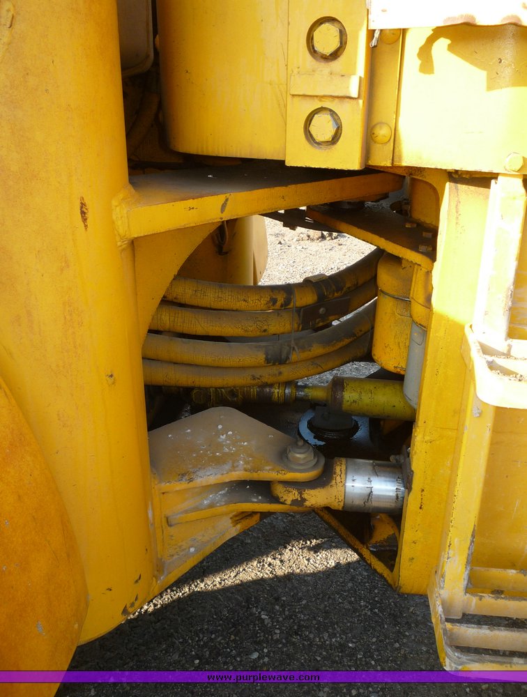 image for item 4207 John Deere 644B wheel loader