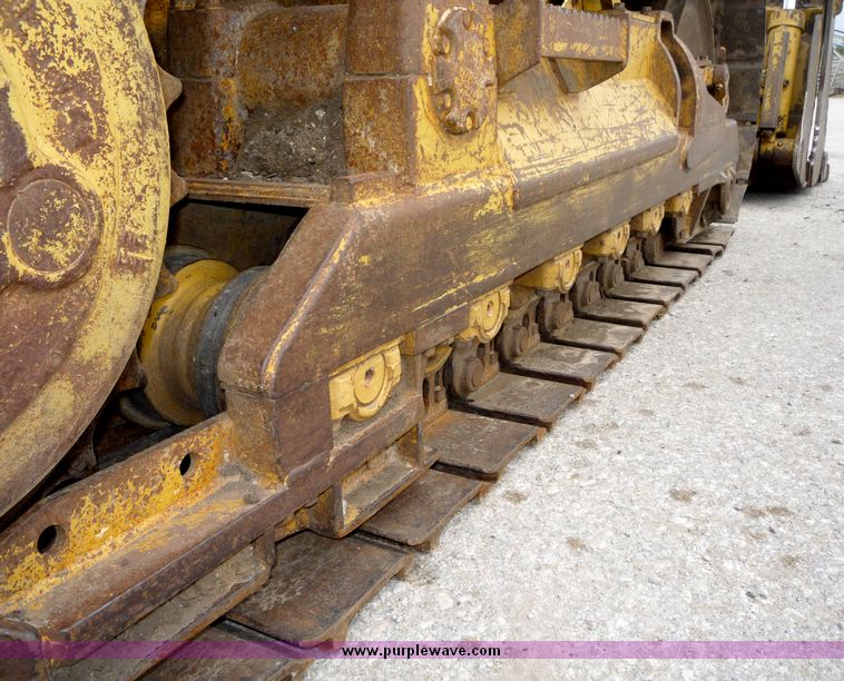 image for item 4225 1986 Caterpillar 943 trackloader