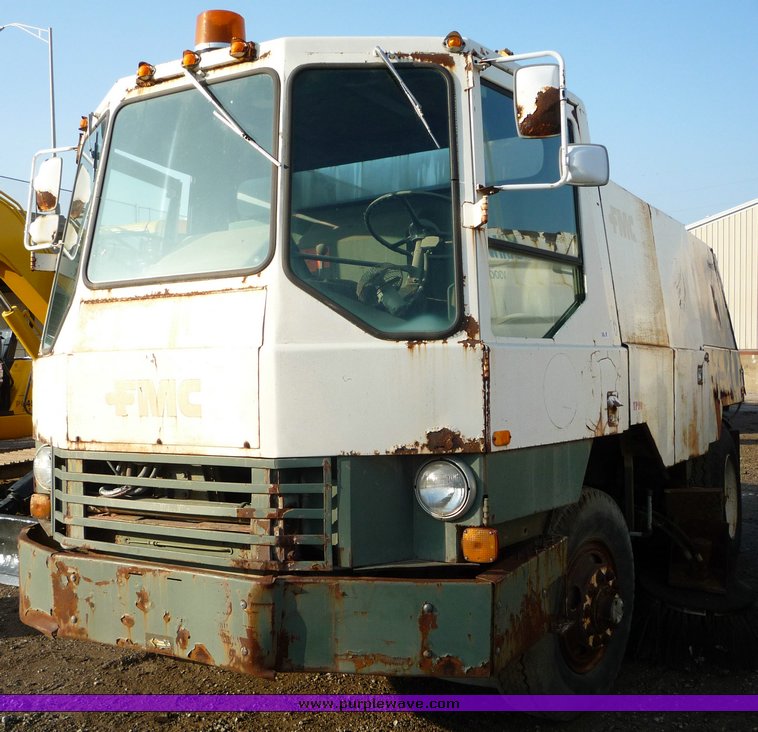 image for item 4248 FMC Model 12 street sweeper