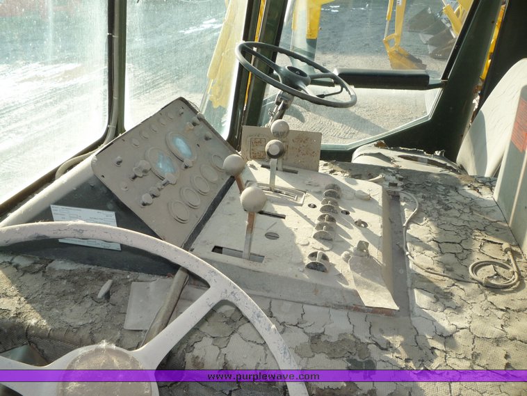 image for item 4248 FMC Model 12 street sweeper