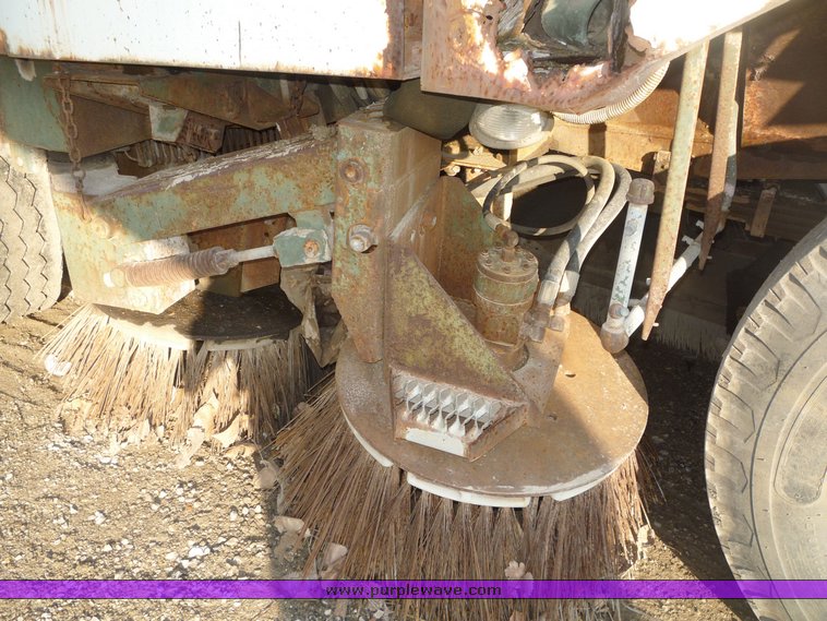 image for item 4248 FMC Model 12 street sweeper