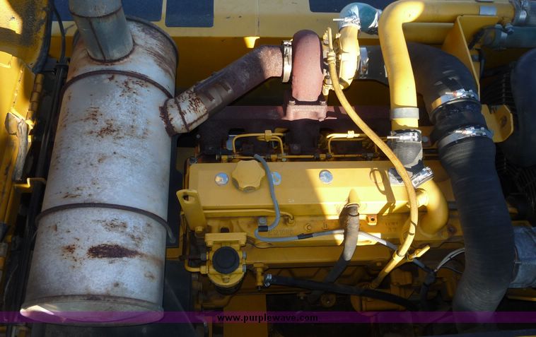 image for item 5061 2000 John Deere 230LC excavator