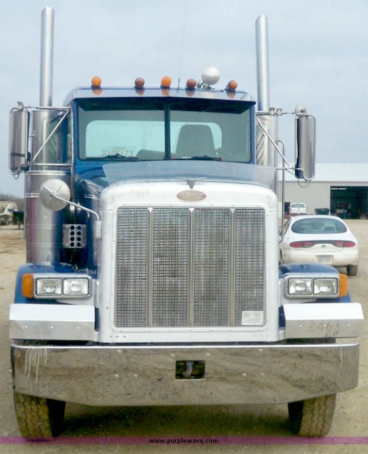 image for item 5150 1999 Peterbilt Conventional 378 semi truck