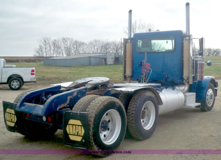 image for item 5150 1999 Peterbilt Conventional 378 semi truck