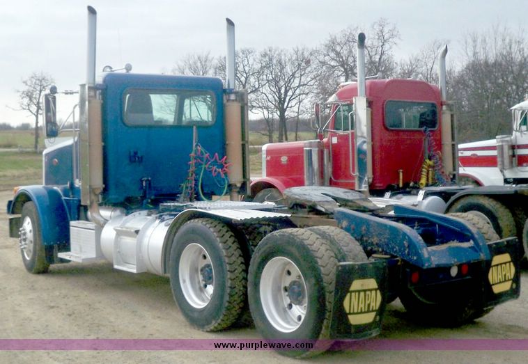 image for item 5150 1999 Peterbilt Conventional 378 semi truck