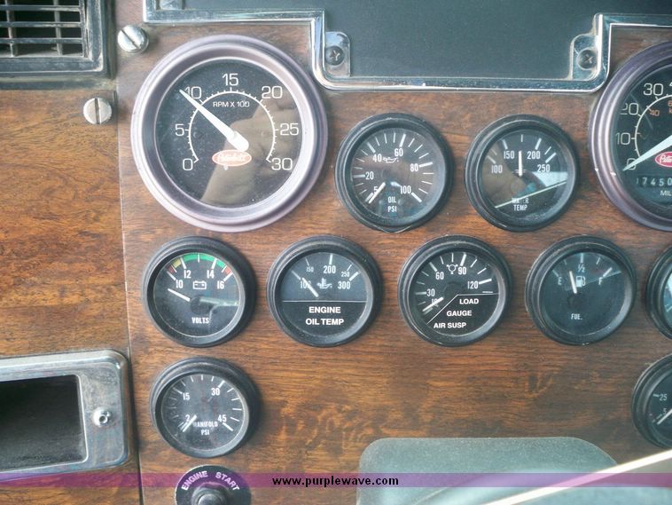 image for item 5150 1999 Peterbilt Conventional 378 semi truck