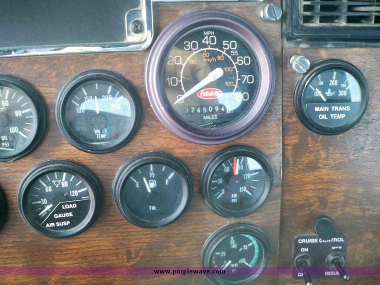 image for item 5150 1999 Peterbilt Conventional 378 semi truck