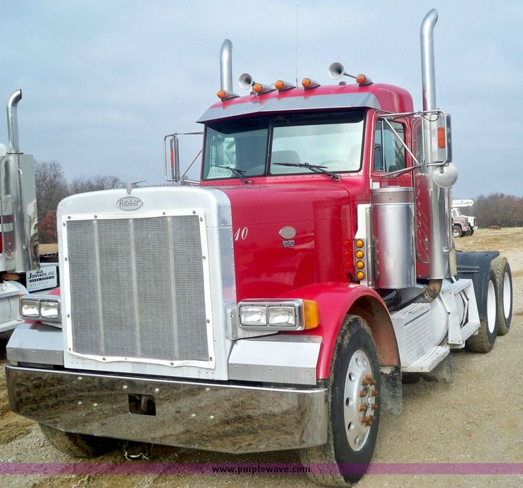 image for item 5151 1998 Peterbilt Conventional 379 semi truck