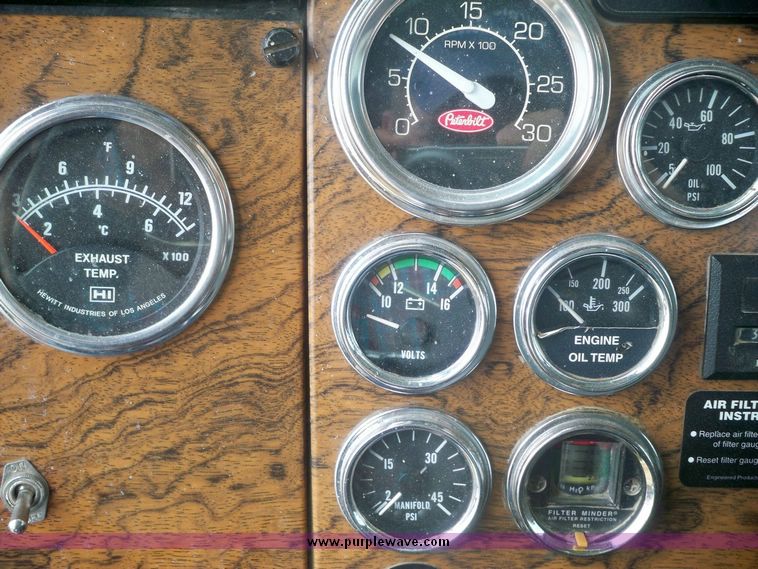 image for item 5152 2000 Peterbilt Conventional 378 semi truck