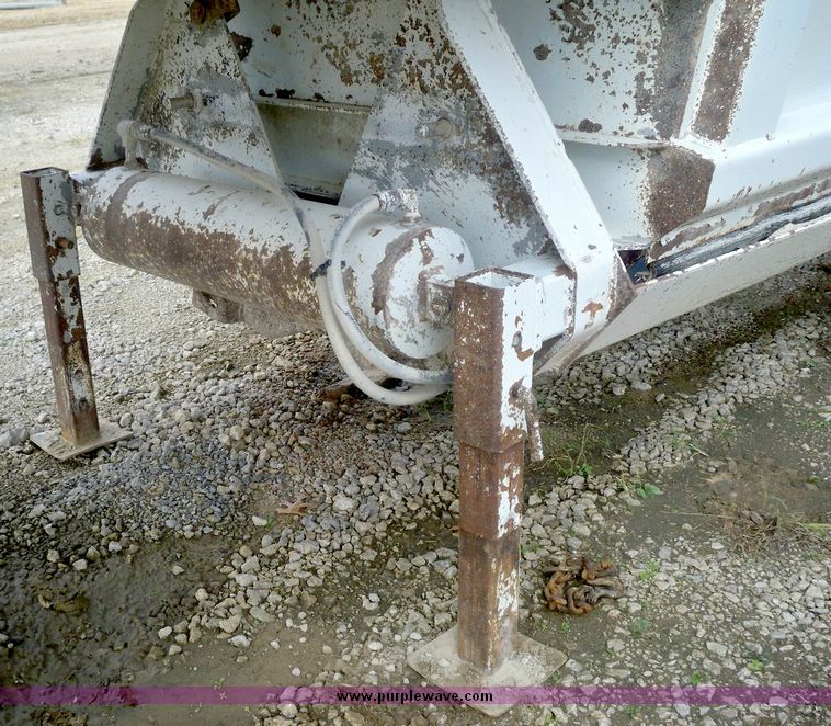 image for item 5159 2001 CPS belly trailer