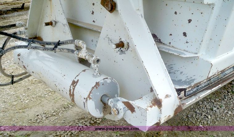 image for item 5159 2001 CPS belly trailer