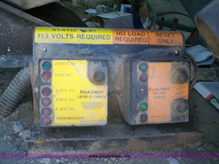 image for item 5170 1995 Volvo DD94 semi truck