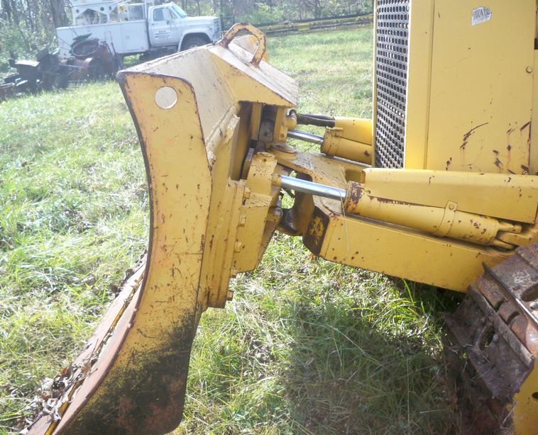 image for item 5194 John Deere 550B crawler tractor