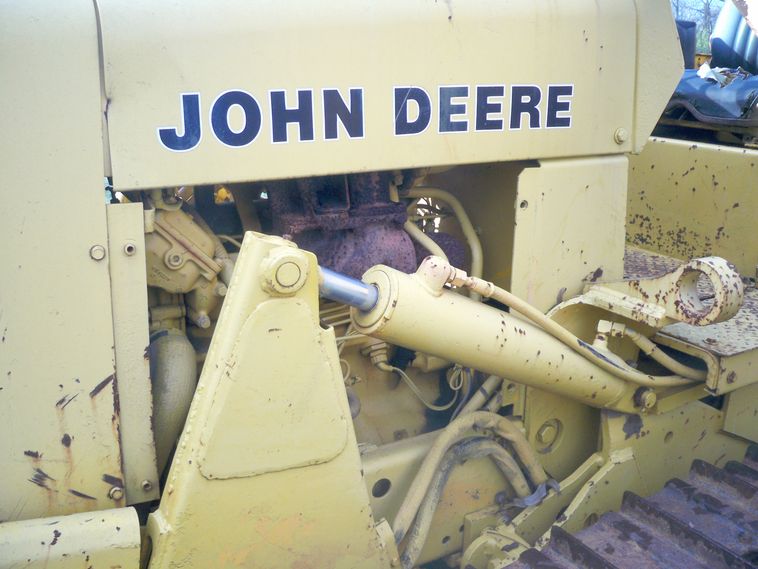 image for item 5194 John Deere 550B crawler tractor