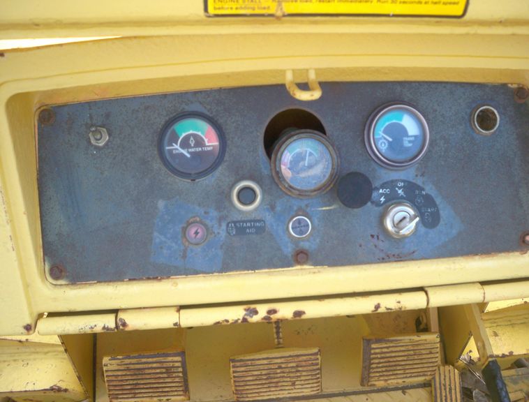 image for item 5194 John Deere 550B crawler tractor