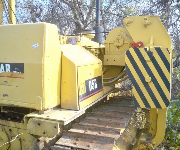 image for item 5195 Caterpillar D5B crawler tractor