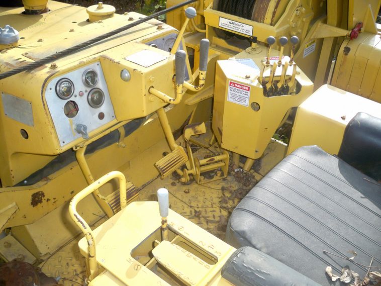 image for item 5195 Caterpillar D5B crawler tractor