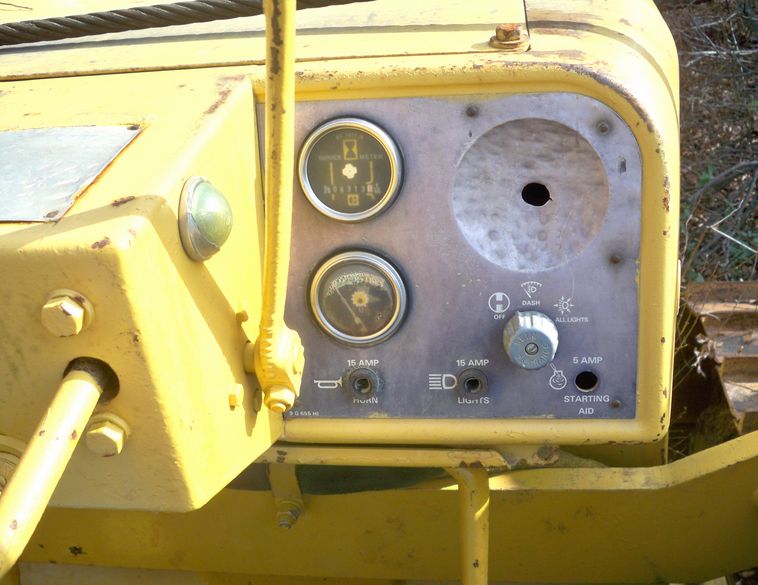 image for item 5195 Caterpillar D5B crawler tractor