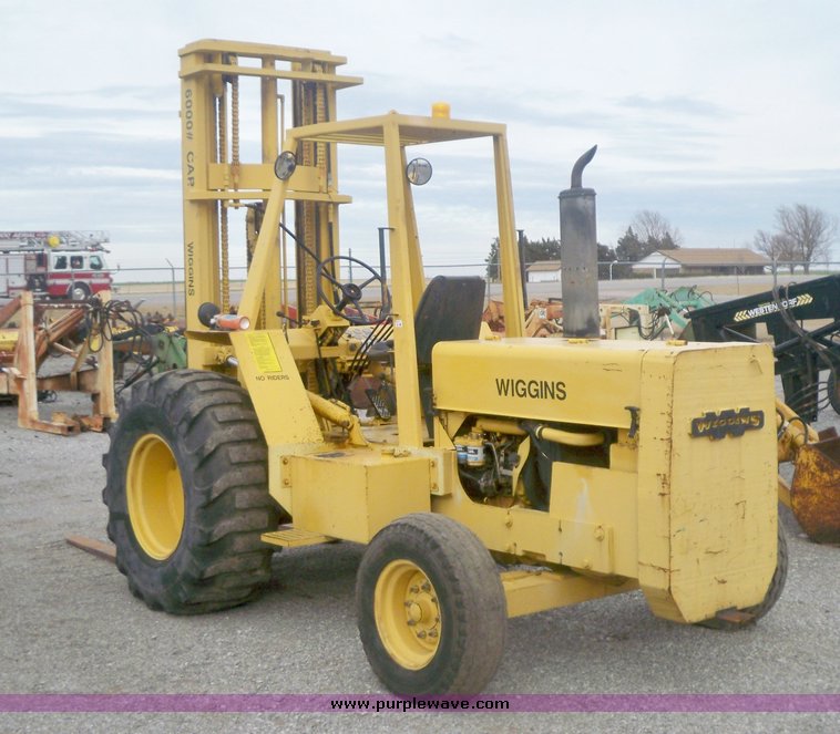 Wiggins All Terrain forklift in Meno, OK Item 5258 sold Purple Wave