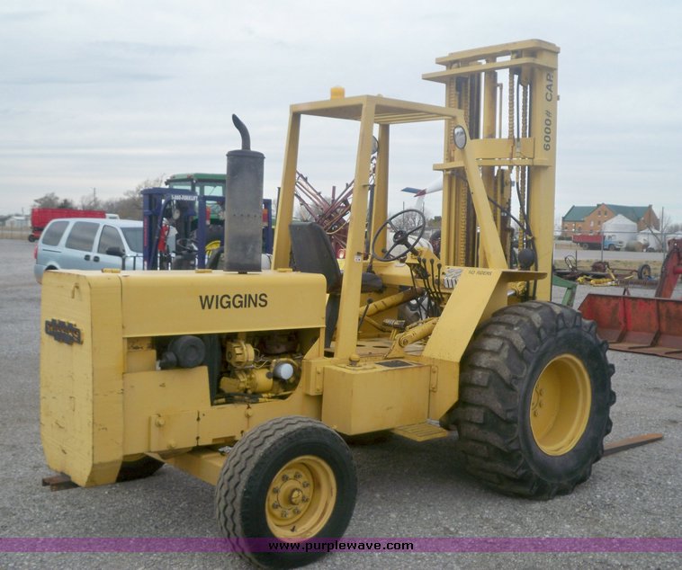 image for item 5258 Wiggins All Terrain forklift
