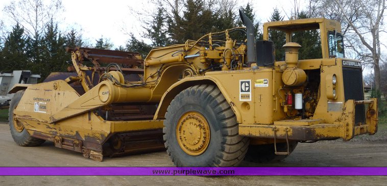 image for item 5300 1979 Caterpillar 623B paddle scraper