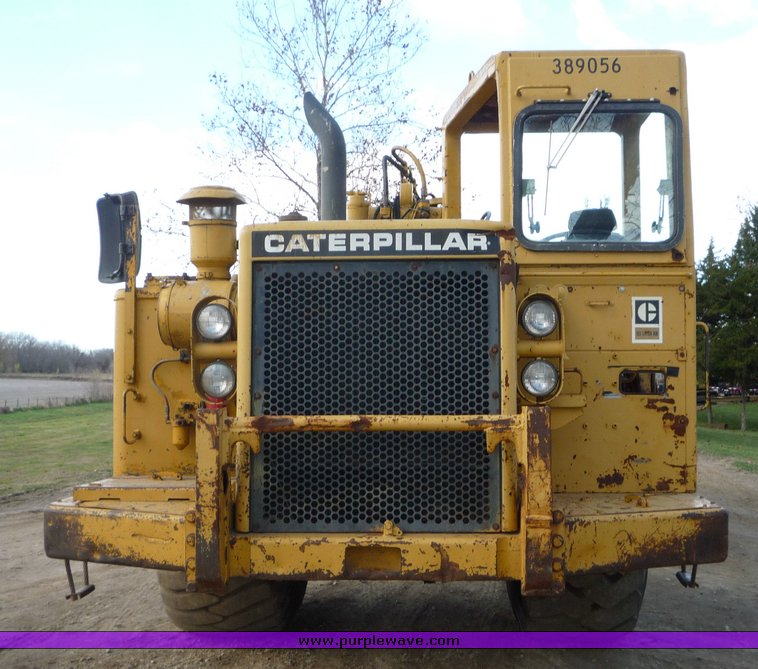 image for item 5300 1979 Caterpillar 623B paddle scraper