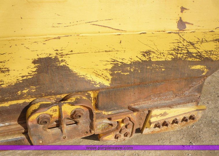 image for item 5300 1979 Caterpillar 623B paddle scraper