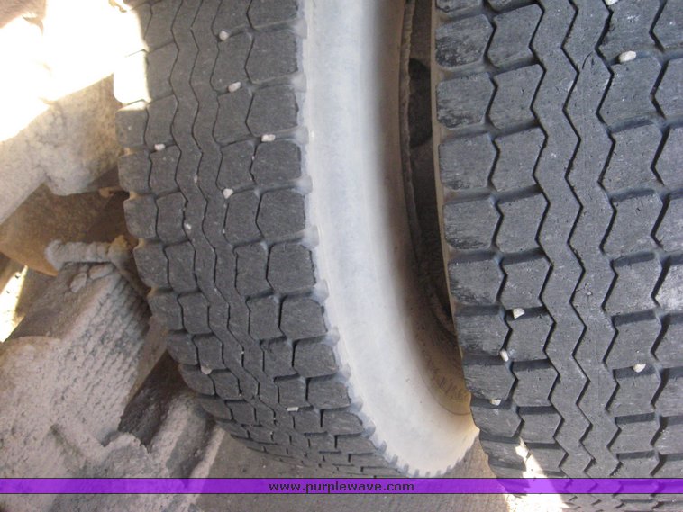 image for item 6419 1988 GMC Topkick ME6500 C7D064 tandem axle truck with 12' Doonan dump bed