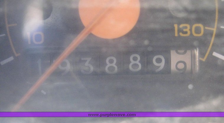 image for item 6419 1988 GMC Topkick ME6500 C7D064 tandem axle truck with 12' Doonan dump bed