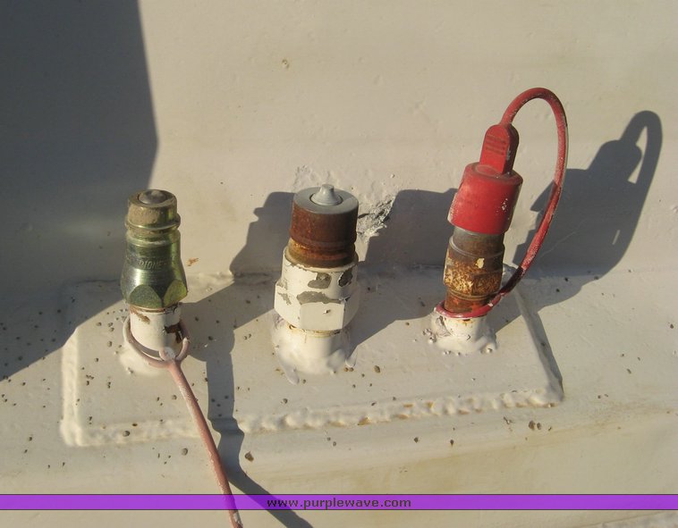 image for item 6419 1988 GMC Topkick ME6500 C7D064 tandem axle truck with 12' Doonan dump bed