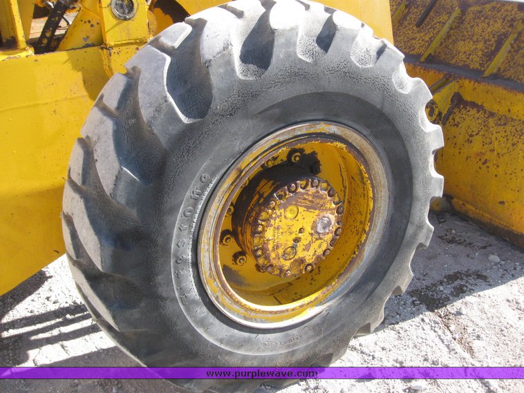 image for item 6595 Clark Michigan 55B rubber tired wheel loader