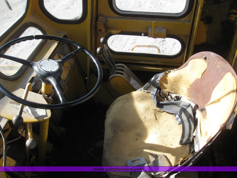 image for item 6595 Clark Michigan 55B rubber tired wheel loader