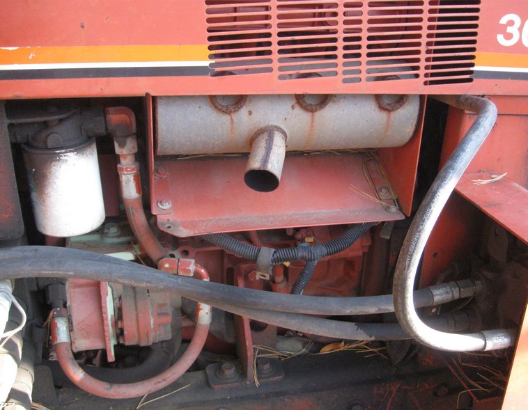 image for item 6612 1997 Ditch Witch 3610 wheeled trencher