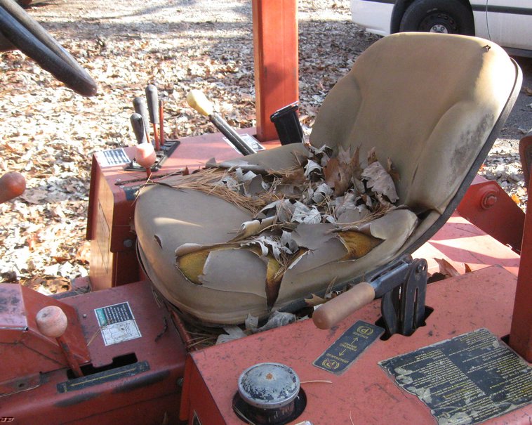 image for item 6612 1997 Ditch Witch 3610 wheeled trencher