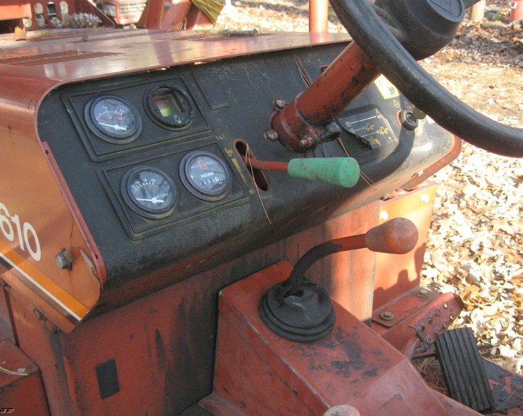 image for item 6612 1997 Ditch Witch 3610 wheeled trencher