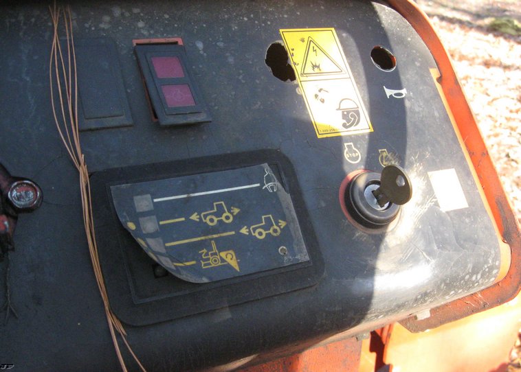 image for item 6612 1997 Ditch Witch 3610 wheeled trencher