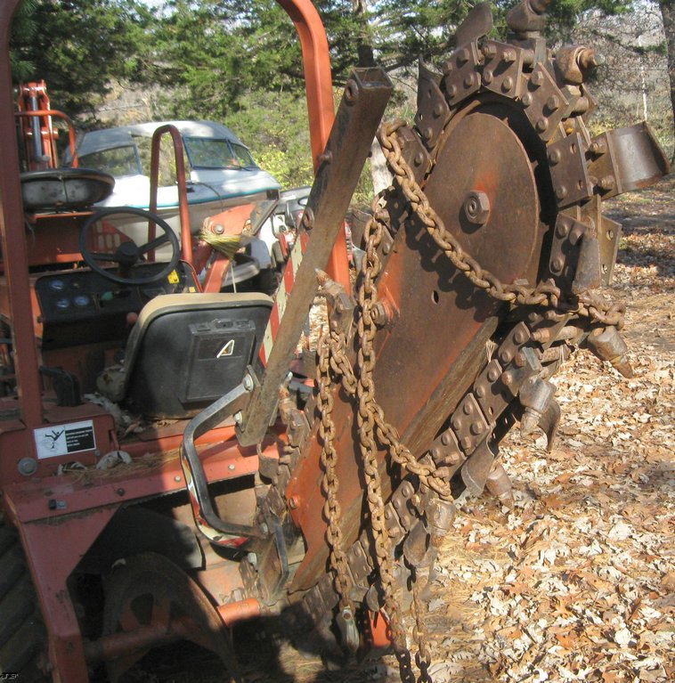 image for item 6612 1997 Ditch Witch 3610 wheeled trencher