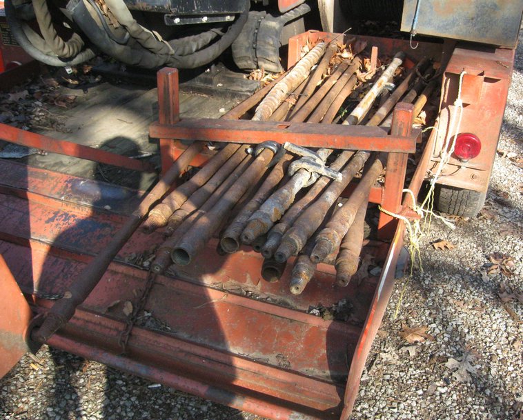 image for item 6613 1997 Ditch Witch JT-920 directional drill with trailer