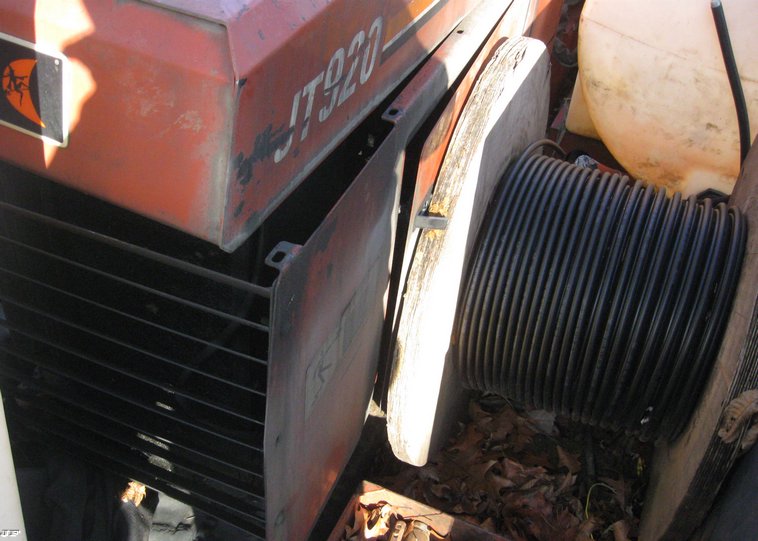 image for item 6613 1997 Ditch Witch JT-920 directional drill with trailer