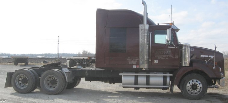 image for item 6658 2006 Western Star semi truck