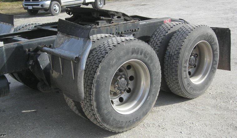 image for item 6658 2006 Western Star semi truck