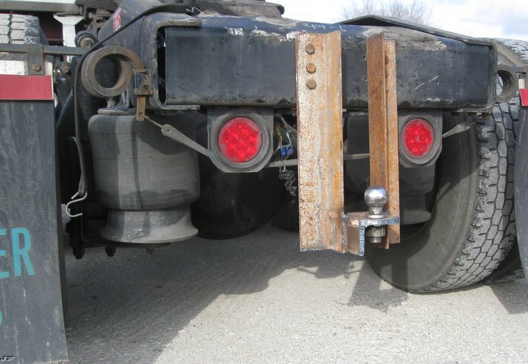 image for item 6658 2006 Western Star semi truck