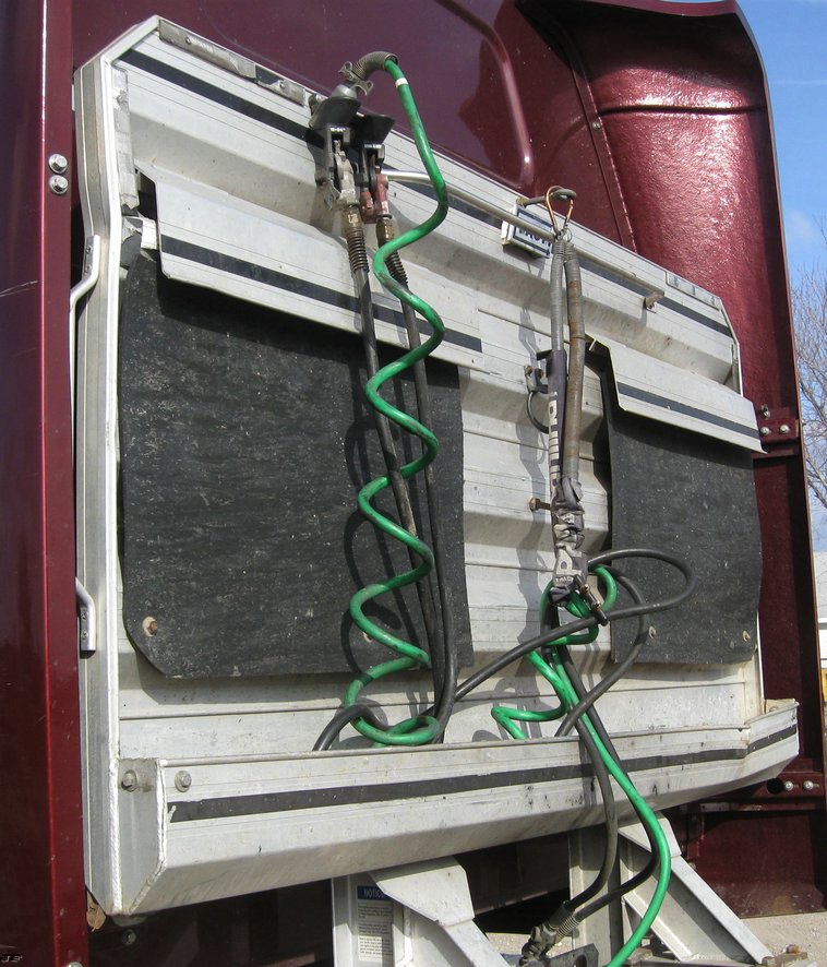 image for item 6658 2006 Western Star semi truck