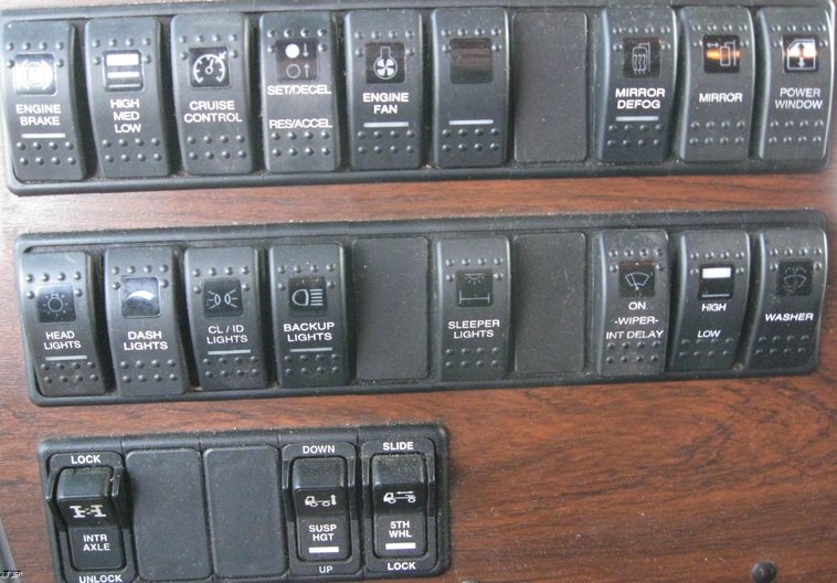 image for item 6658 2006 Western Star semi truck