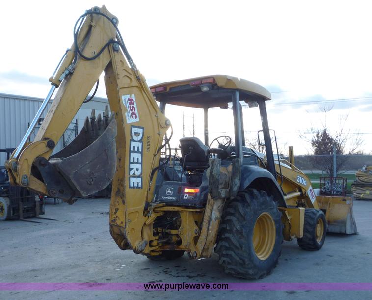 image for item 4250 2005 John Deere 310G MFWD loader backhoe