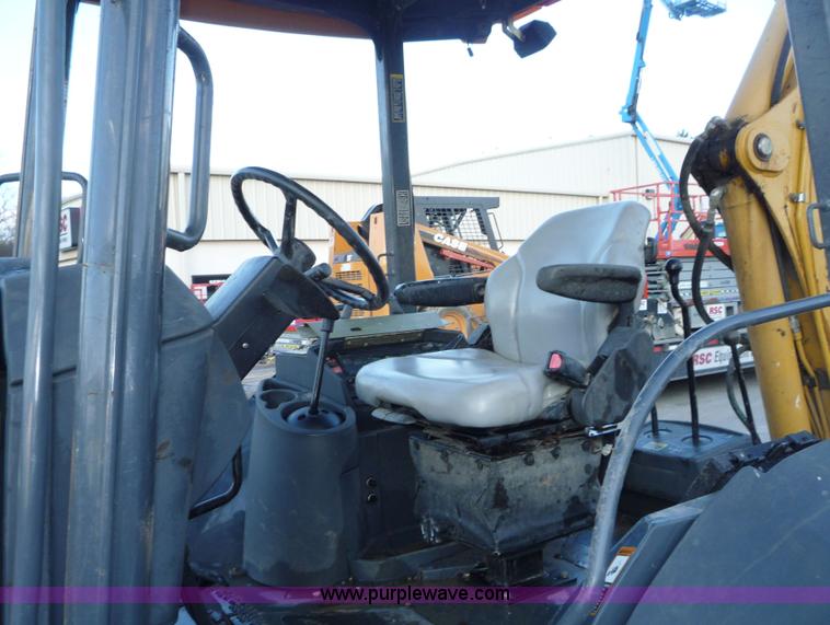 image for item 4250 2005 John Deere 310G MFWD loader backhoe