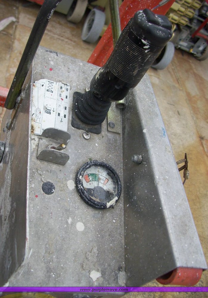 image for item 5009 2005 Skyjack SJ III 3219 scissor lift