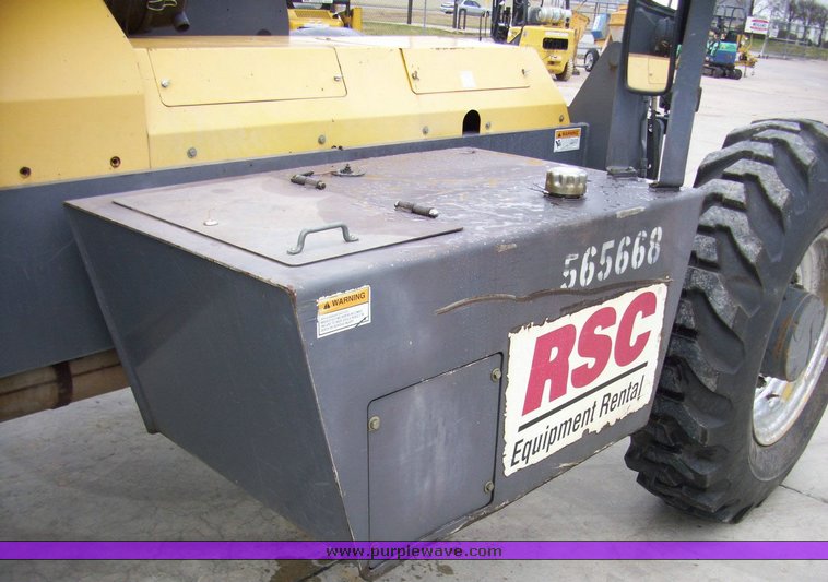 image for item 5010 2005 Gehl RS8-42 telehandler