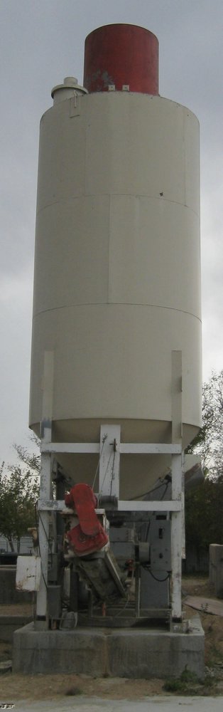 image for item 5952 1983 Cemen-tech CMS-100 cement dispenser