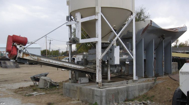 image for item 5952 1983 Cemen-tech CMS-100 cement dispenser